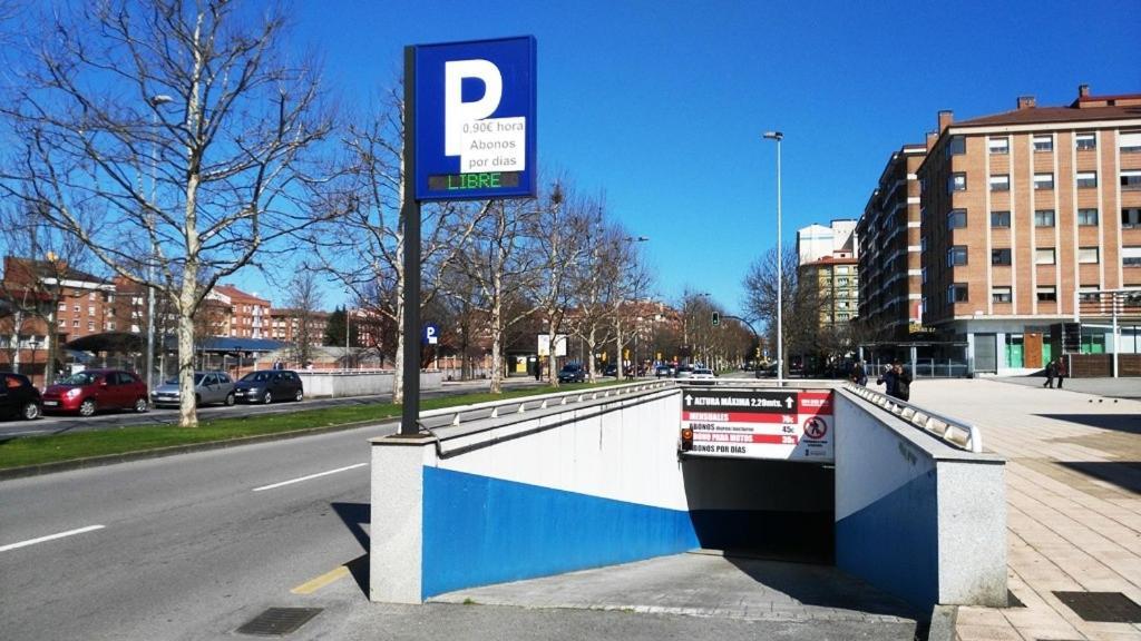 Apartamento Muy Amplio, Con Wifi Y A 12 Minutos Del Centro Gijon Exterior photo